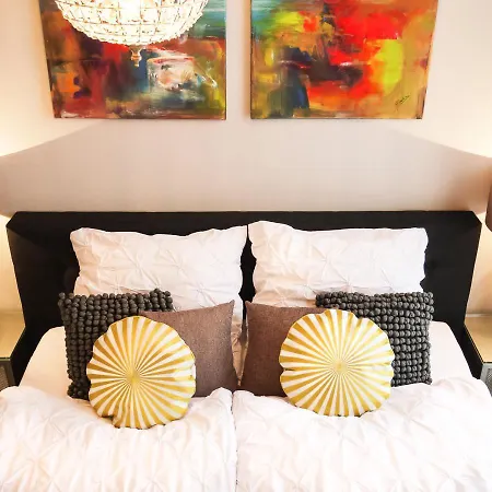 Comfort And Style In City Center With Ensuite Bathroom On Schaafenstrasse Cologne Extérieur photo